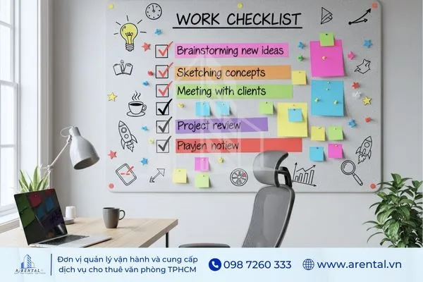Cách trang trí phòng làm việc đẹp với bảng checklist nhiều màu, tạo cảm hứng và giúp quản lý công việc tốt hơn.