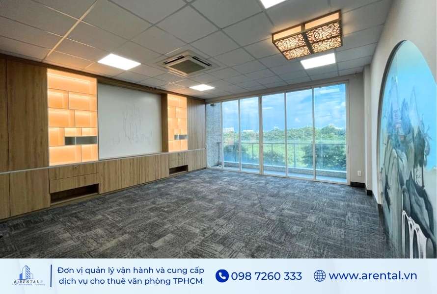 Không gian văn phòng cho thuê Sala thủ Thiêm đã được hoàn thiện và trang trí cơ bản.