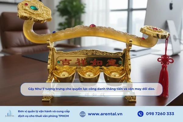 Gậy Như Ý tượng trưng cho quyền lực công danh thăng tiến và vận may dồi dào.