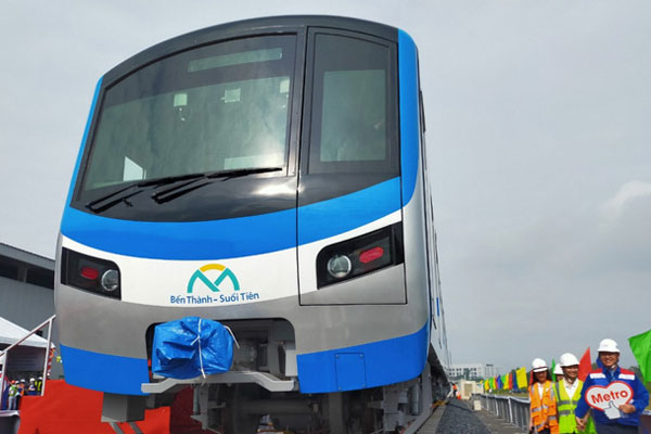 Đoàn tàu đầy tiên của tuyến Metro số 1 (Bến Thành- Suối Tiên)