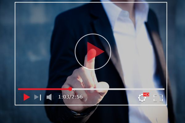 Tự đánh giá bản thân bằng cách quay video khi thuyết trình