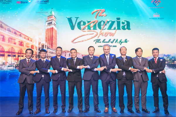 Buổi lễ ký kết giữa Hưng Vượng Developer và các đối tác chiến lược phát triển dự án Venezia Beach Bình Châu
