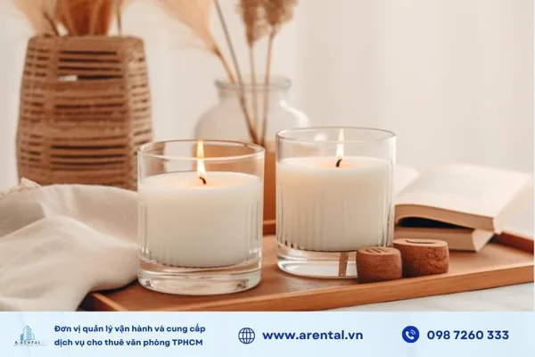 Quà tặng 2/9 với nến thơm tinh tế, trang nhã.