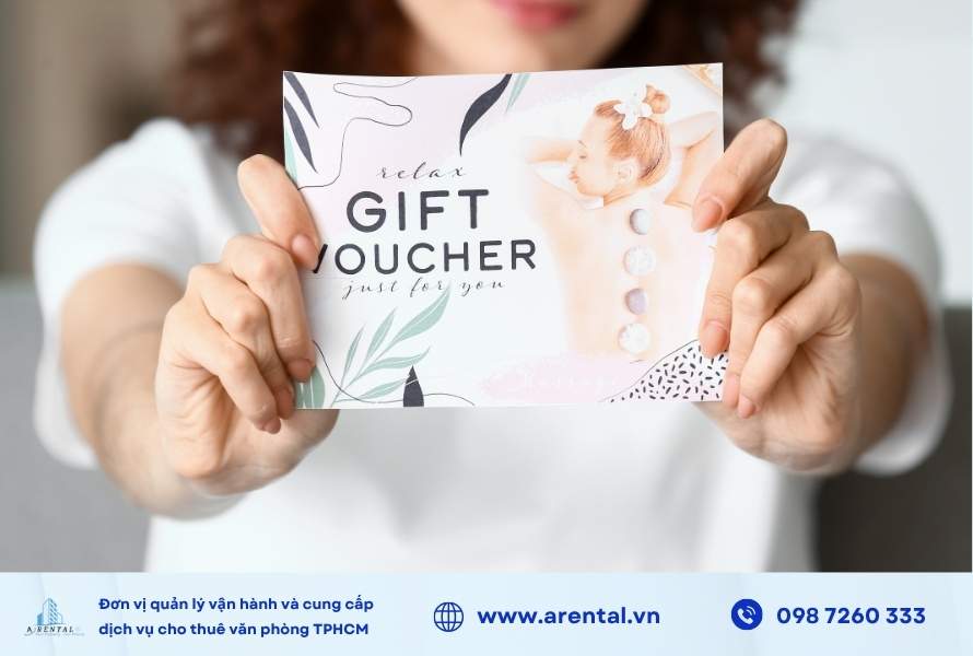 Quà 2/9 linh hoạt với voucher mua sắm, giải pháp quà tặng tiện dụng và tiết kiệm thời gian.