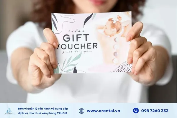Quà 2/9 linh hoạt với voucher mua sắm, giải pháp quà tặng tiện dụng và tiết kiệm thời gian.