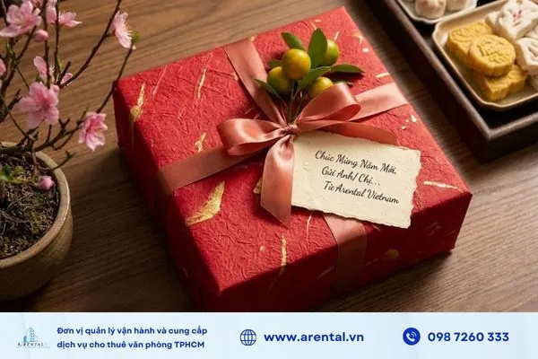 Quà được gói bọc chỉn chu, kèm thiệp chúc Tết cá nhân hóa và trao đúng thời điểm sẽ quyết định ấn tượng cuối cùng trong quan hệ doanh nghiệp.