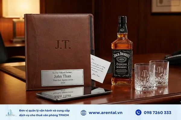Quà cá nhân hóa tạo dấu ấn khác biệt, phù hợp đối tác chiến lược và thể hiện sự trân trọng ở mức độ cao hơn.