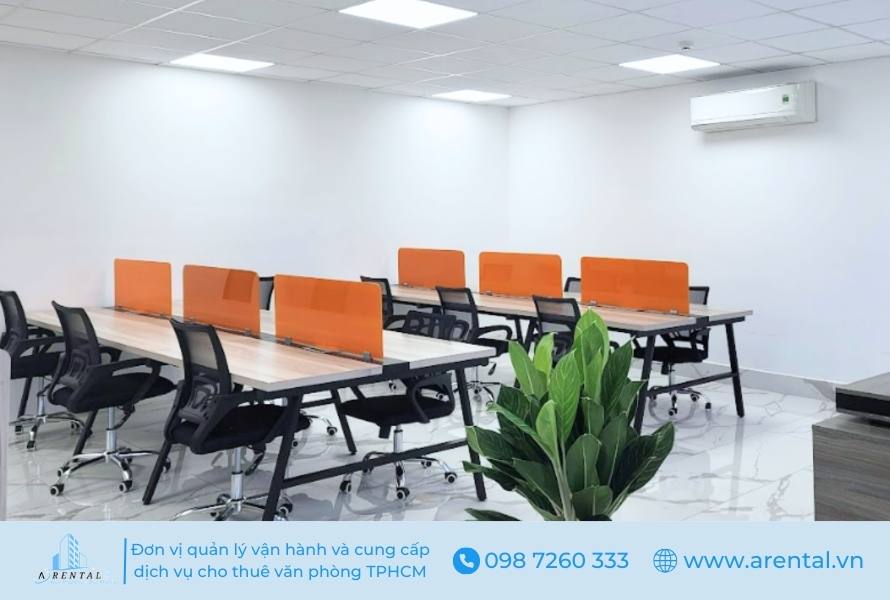 Ảnh chụp không gian văn phòng trọn gói 50m2 full nội thất.