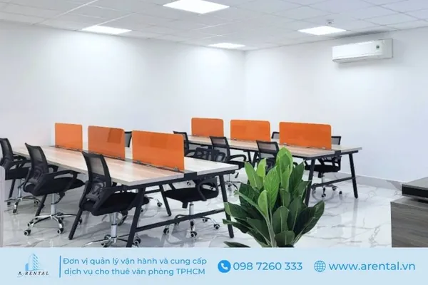 Ảnh chụp không gian văn phòng trọn gói 50m2 full nội thất.