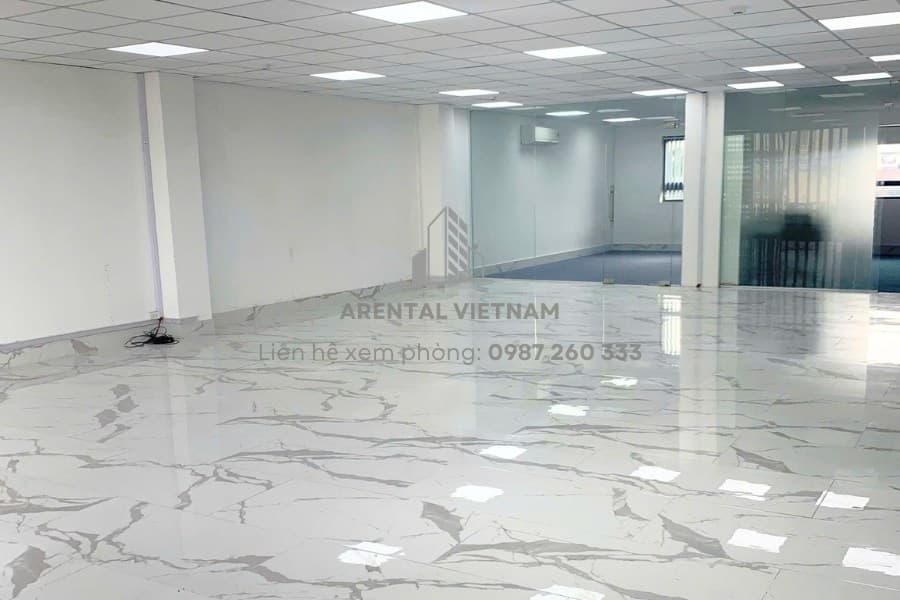 Sức chứa tối đa của diện tích sàn trống 205m2 khoảng 50 nhân sự