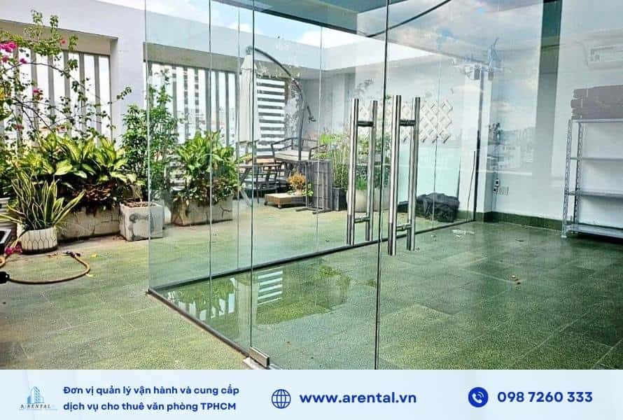 Khu vực văn phòng và sân riêng bao gồm trong sản phẩm diện tích 40m2