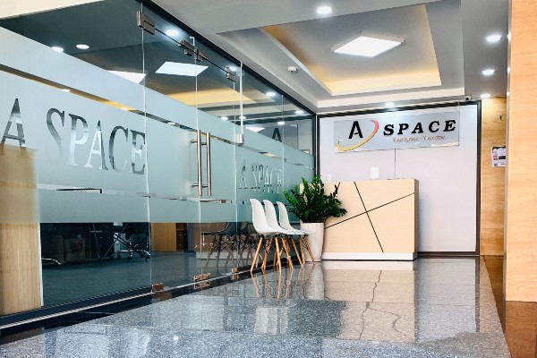 Khu lễ tân tại tòa nhà văn phòng cho thuê A Space Office Building Quận 2