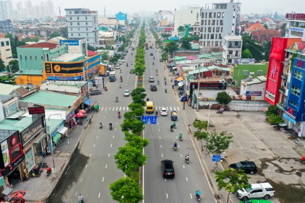 VAN PHONG AO QUAN 2 THU HUT NHIEU DOANH NGHIEP