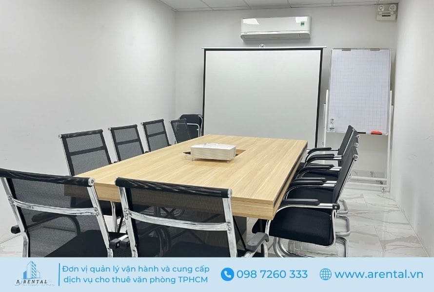 Phòng họp hiện đại trang bị đầy đủ trang thiết bị tại tòa nhà A Space quận 2, sức chứa 10 người.