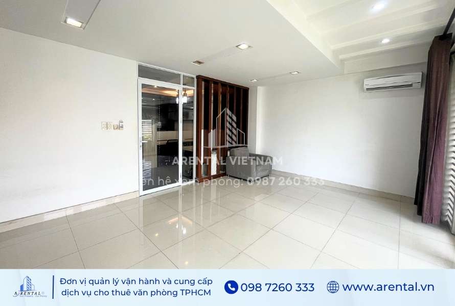 Văn phòng cho thuê diện tích 25m2 được lắp đặt máy lạnh sẵn.