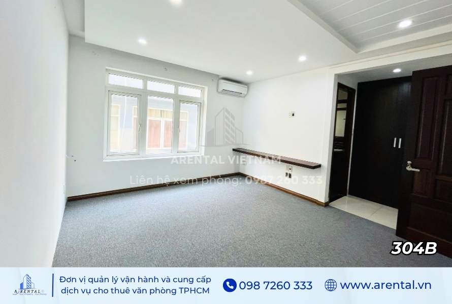 Không gian văn phòng truyền thống 30m2 - phòng 304B.