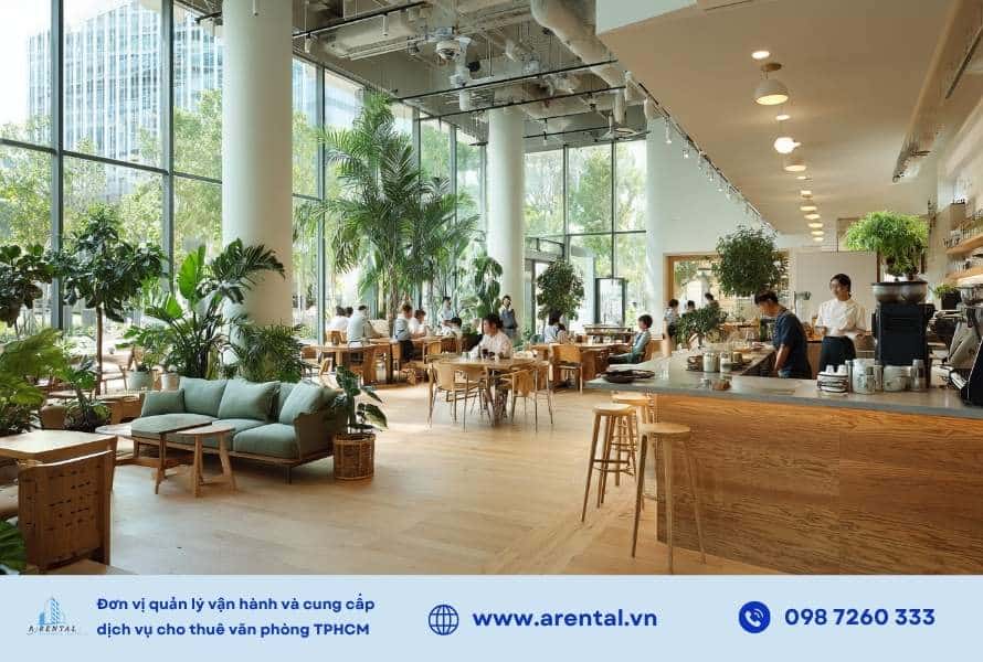 Văn phòng mở kết hợp quán cà phê giúp nhân viên cảm thấy thân thiện và gần gũi.