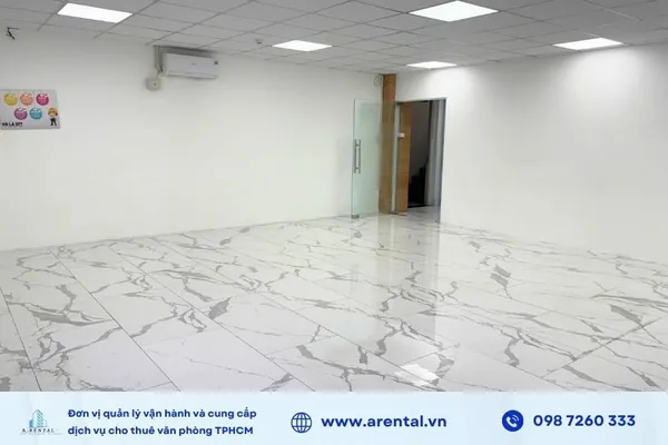 Không gian một góc văn phòng diện tích 60m2 Quận 2 