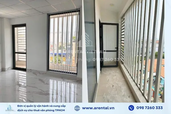 Văn phòng cho thuê full nội thất 16m2 Quận 2 bao gồm khu vực ban công. Ban công thoáng mát của văn phòng trọn gói 16m2 Quận 2.