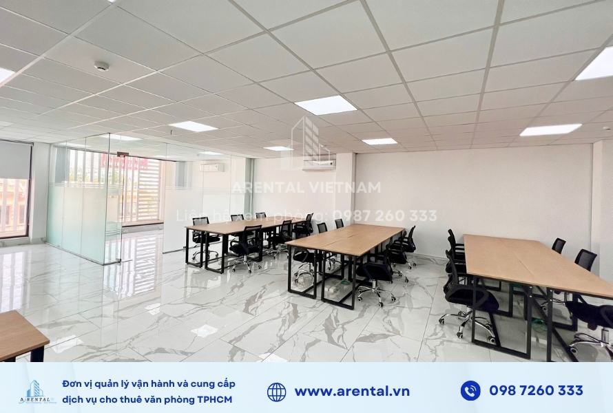 Chỗ ngồi làm việc cho nhân viên tại văn phòng trọn gói 90m2.